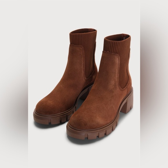 Steve Madden Hayle Suede Slip-On Platform Chelsea Boots - Picture 1 of 9